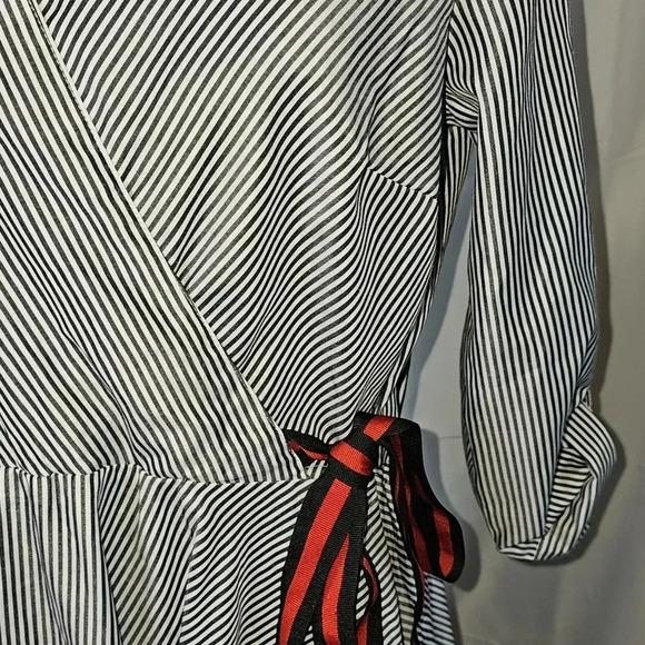 Mlle Gabrielle Striped Dress - Picture 4 of 10